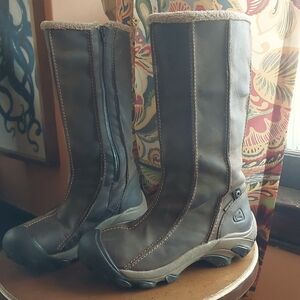 Keen Boots (women’s) brown leather